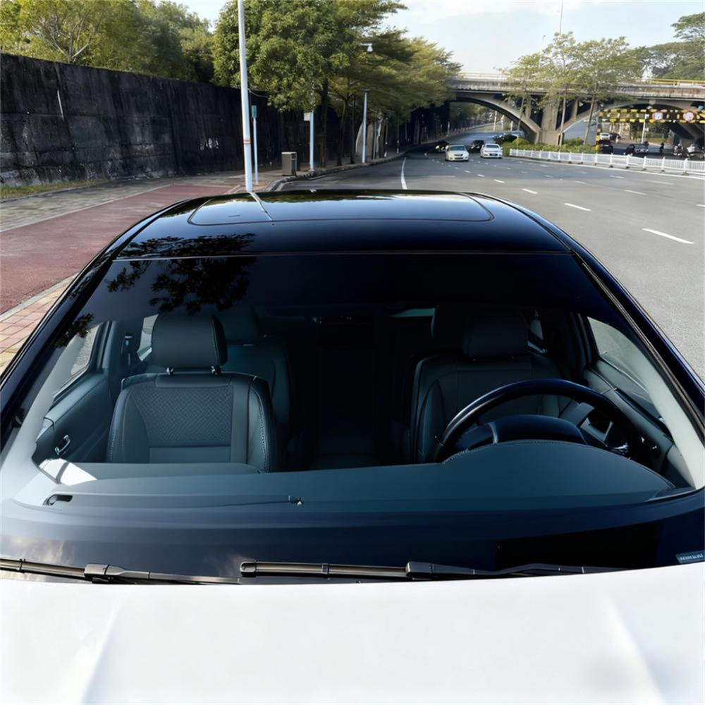 Car Windscreen Glossy Black Su - Car Accessories Banner recensie en prijs